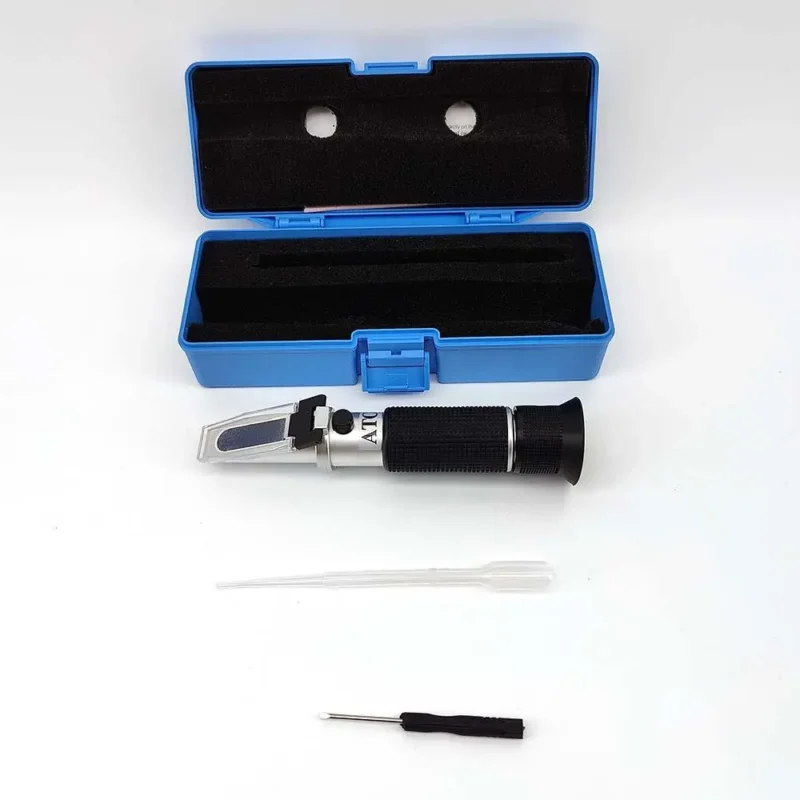 Portable Refractometer with ATC - Image 2